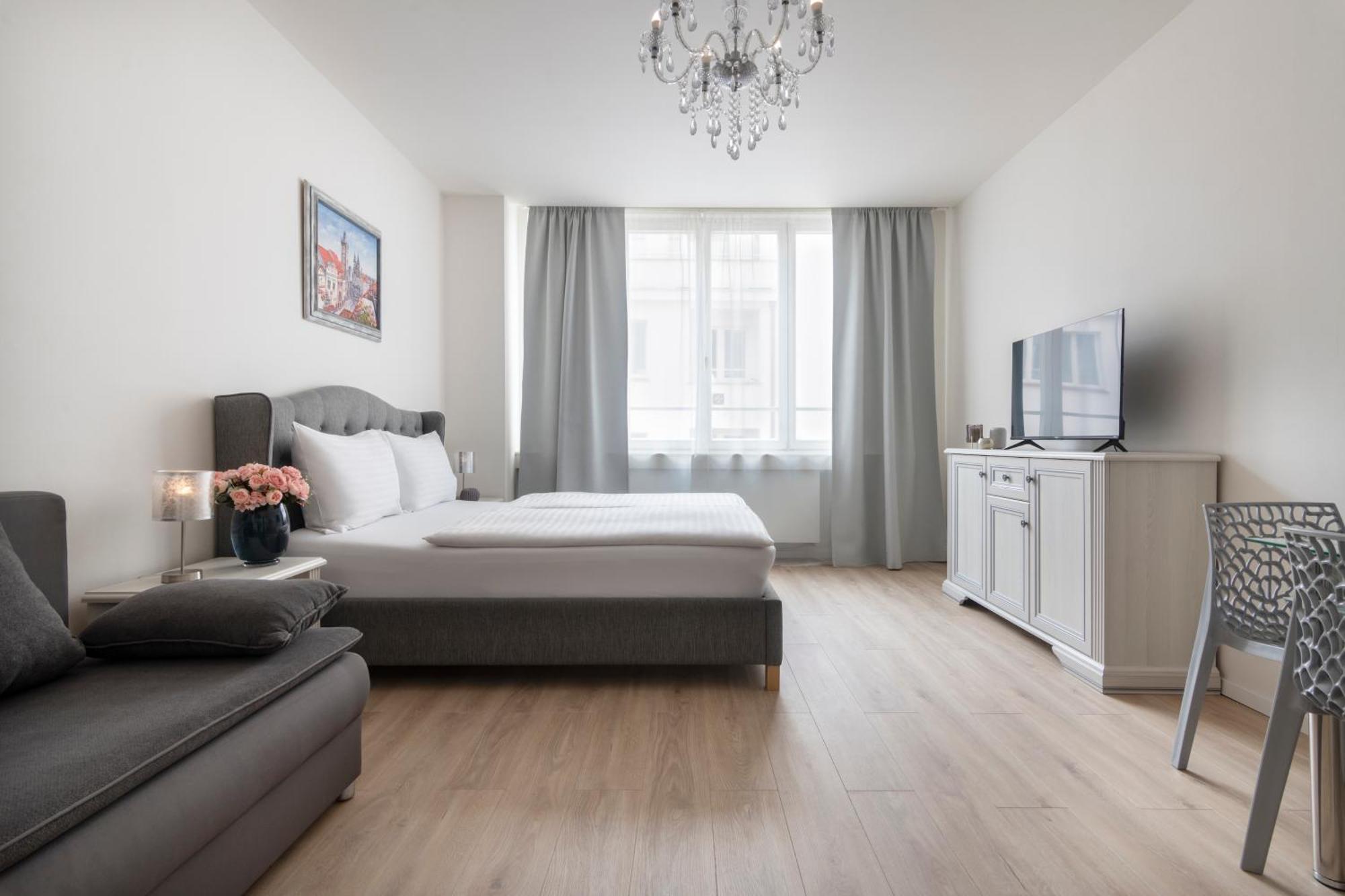 Prague Serenity Suites And Apartments Eksteriør billede