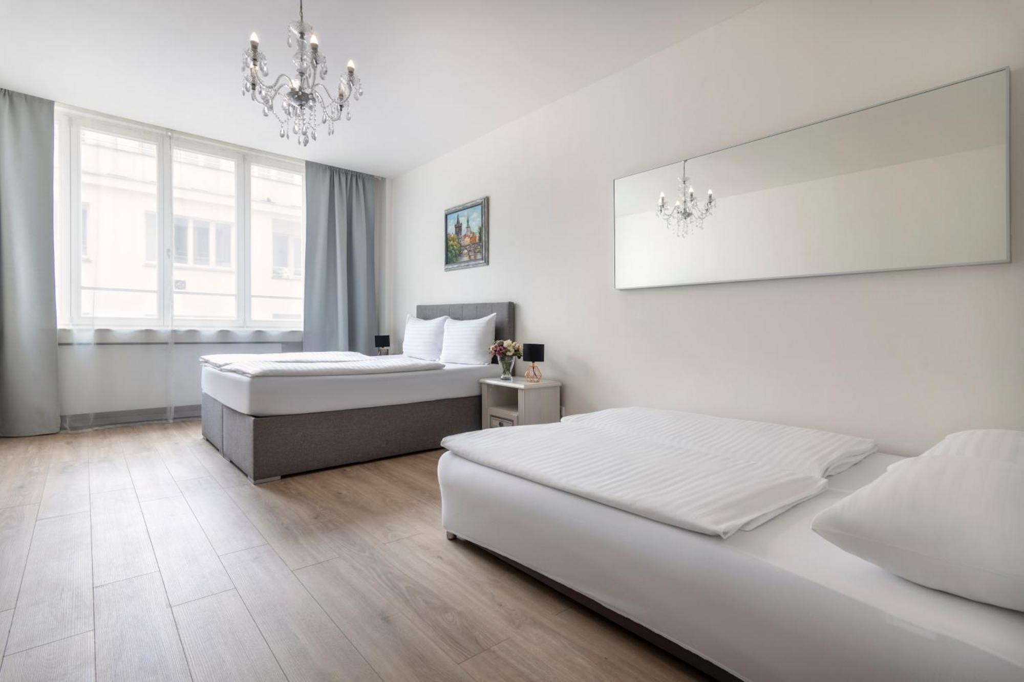 Prague Serenity Suites And Apartments Eksteriør billede