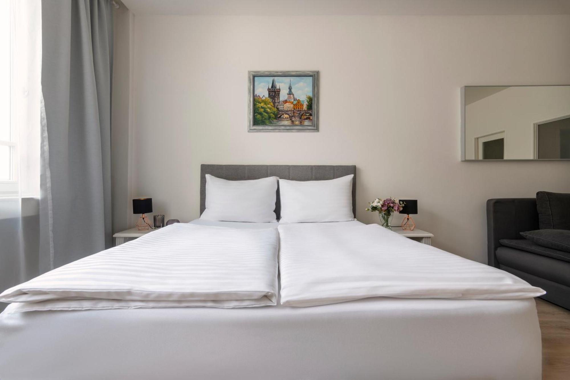 Prague Serenity Suites And Apartments Eksteriør billede